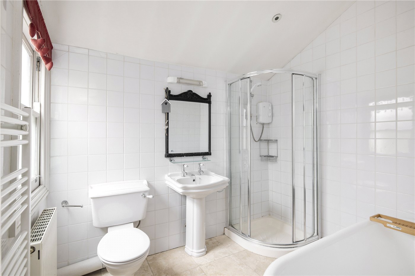 Bathroom (Top Floor)